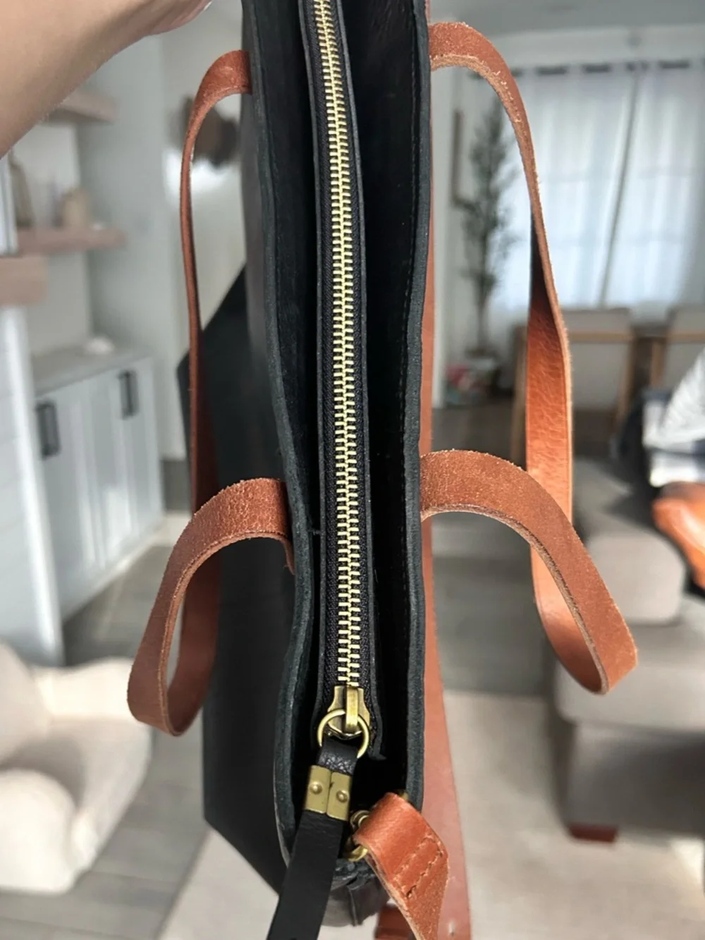Madewell The Zip-top Medium Transport Tote - Picture 7 of 7